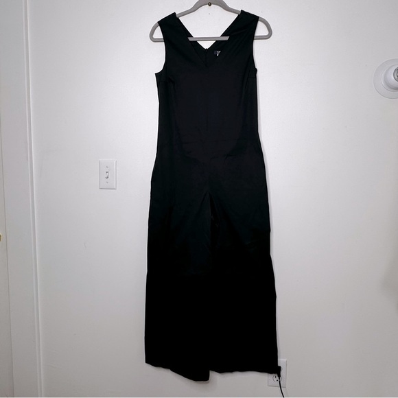 MaxMara V-neck sleeveless wide leg Jumpsuit - Picture 2 of 9